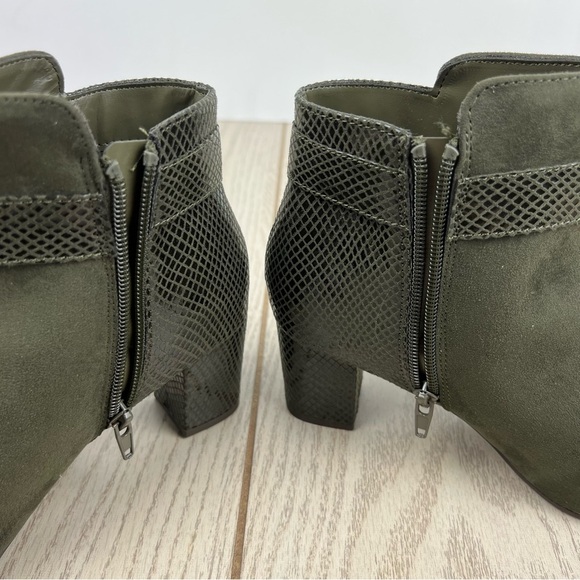 Karen Scott Women's Ivyy Mixed-Media Buckle Booties 7W Olive Green $70 - Picture 5 of 9